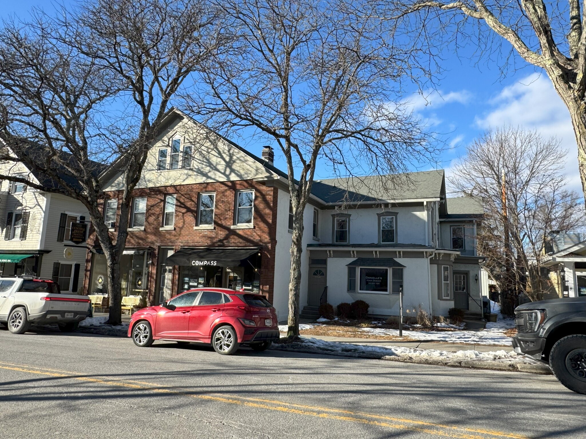 3289-3295 Franklin Ave, Millbrook, NY for Sale