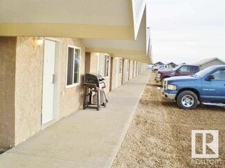 Swan Hills, AB Hospitality - 5125 North Avenue ave