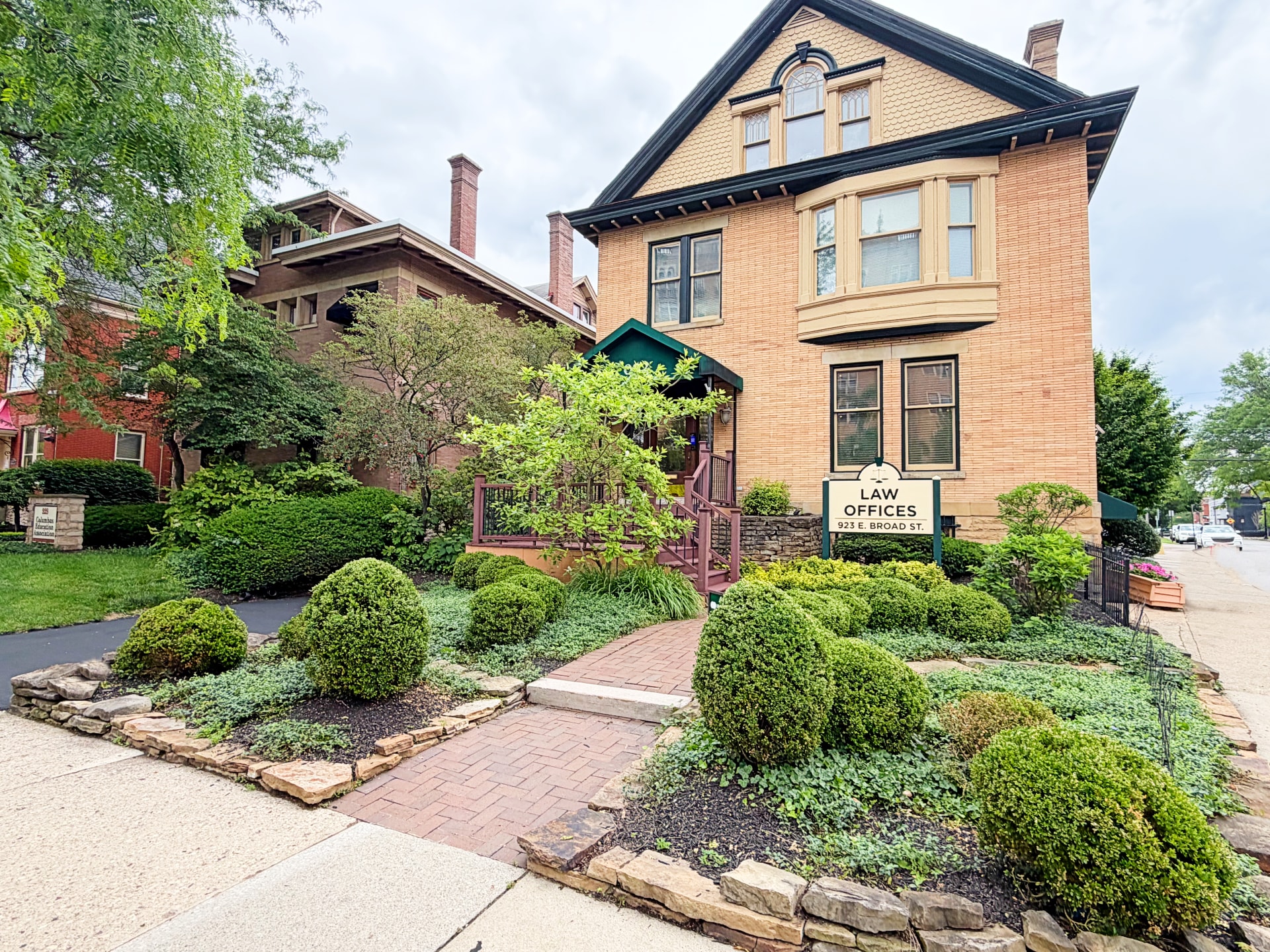 923 E Broad St, Columbus, OH for Sale