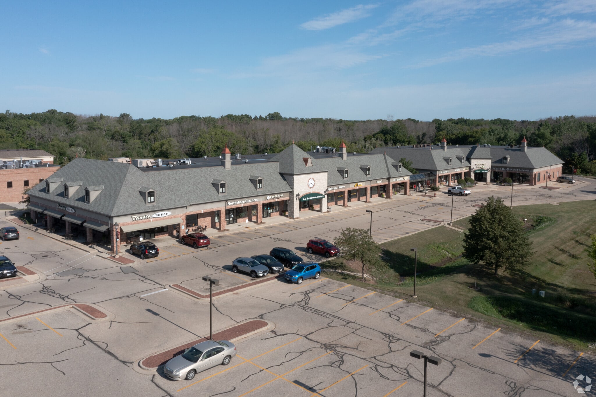 1300-1412 W Mequon Rd, Mequon, WI for Rent