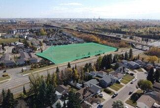 Edmonton, AB Commercial - 170 Hyndman Cres NW