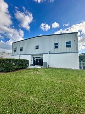 Fort Pierce, FL Warehouse - 7465 Commercial Cir