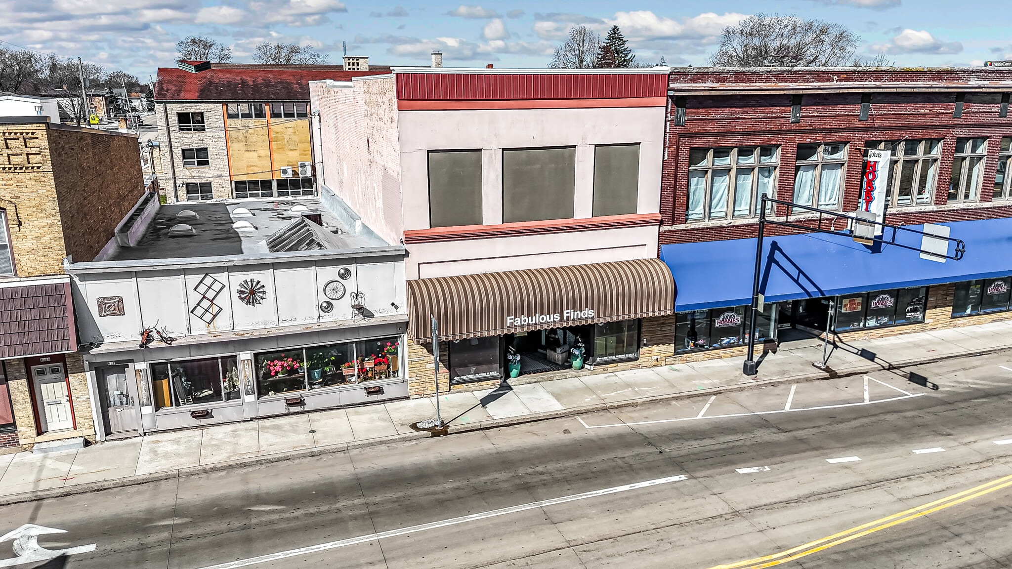 811 Oregon St, Oshkosh, WI for Sale