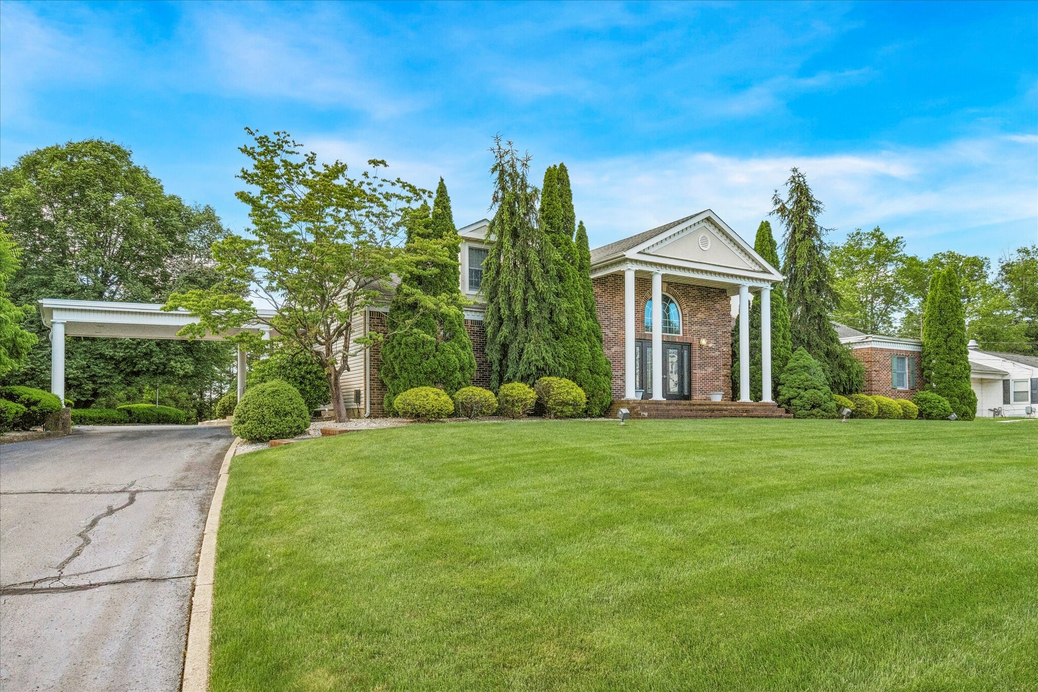 1584 Parkside Ave, Trenton, NJ for Sale