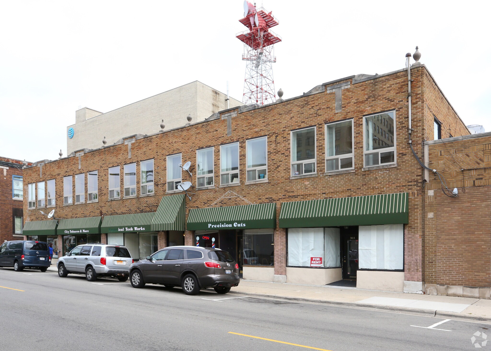 303-311 Mulberry St, Rockford, IL for Rent