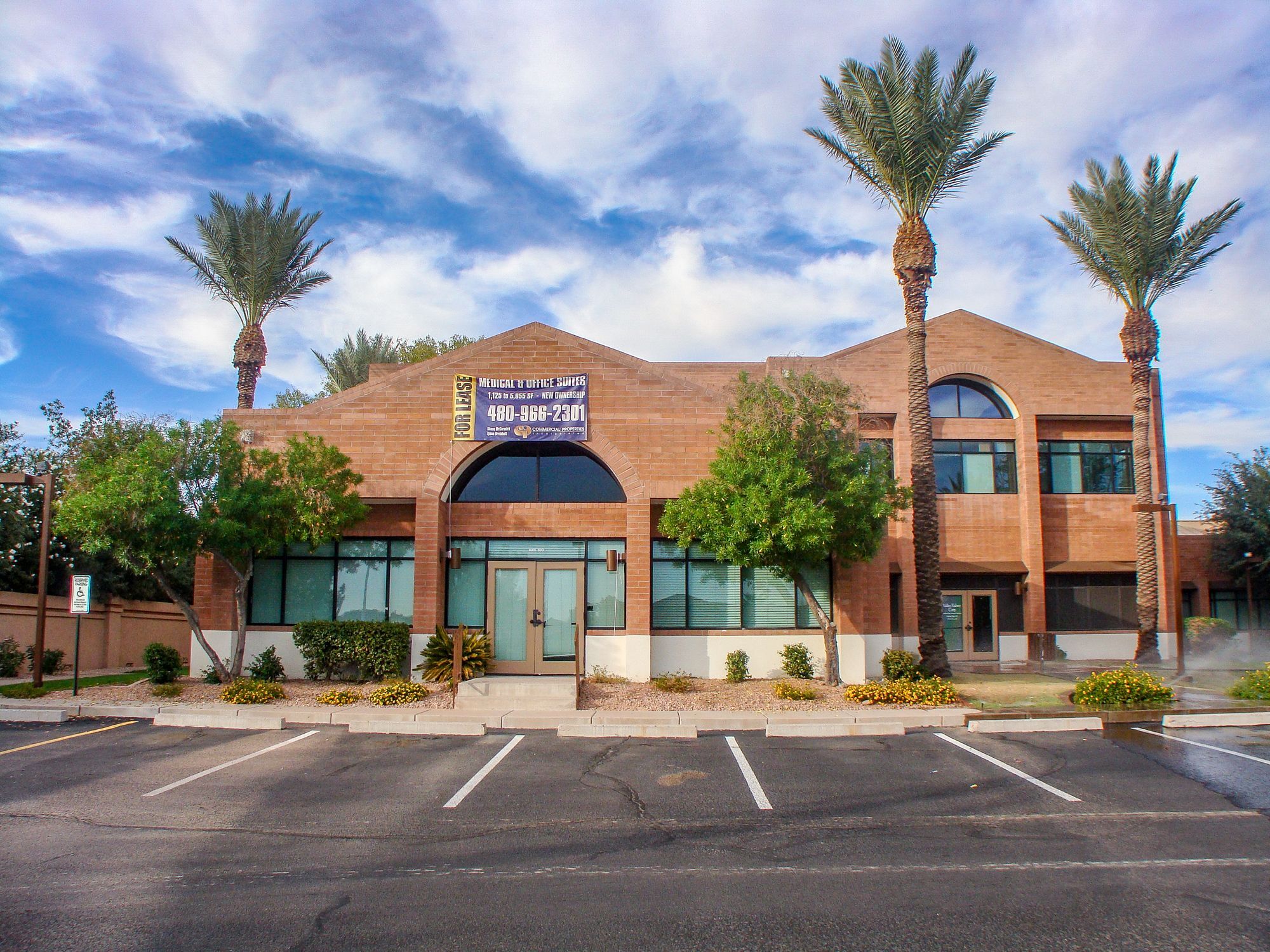 1600 W Chandler Blvd, Chandler, AZ for Rent