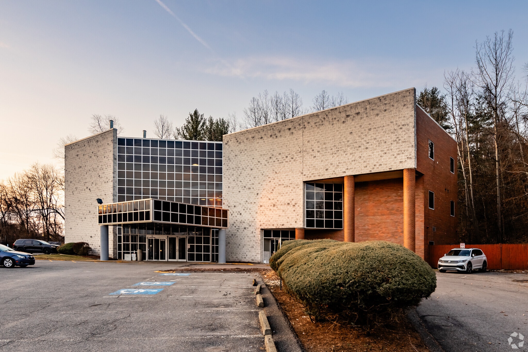 850 Clairton Blvd, Pleasant Hills, PA for Sale