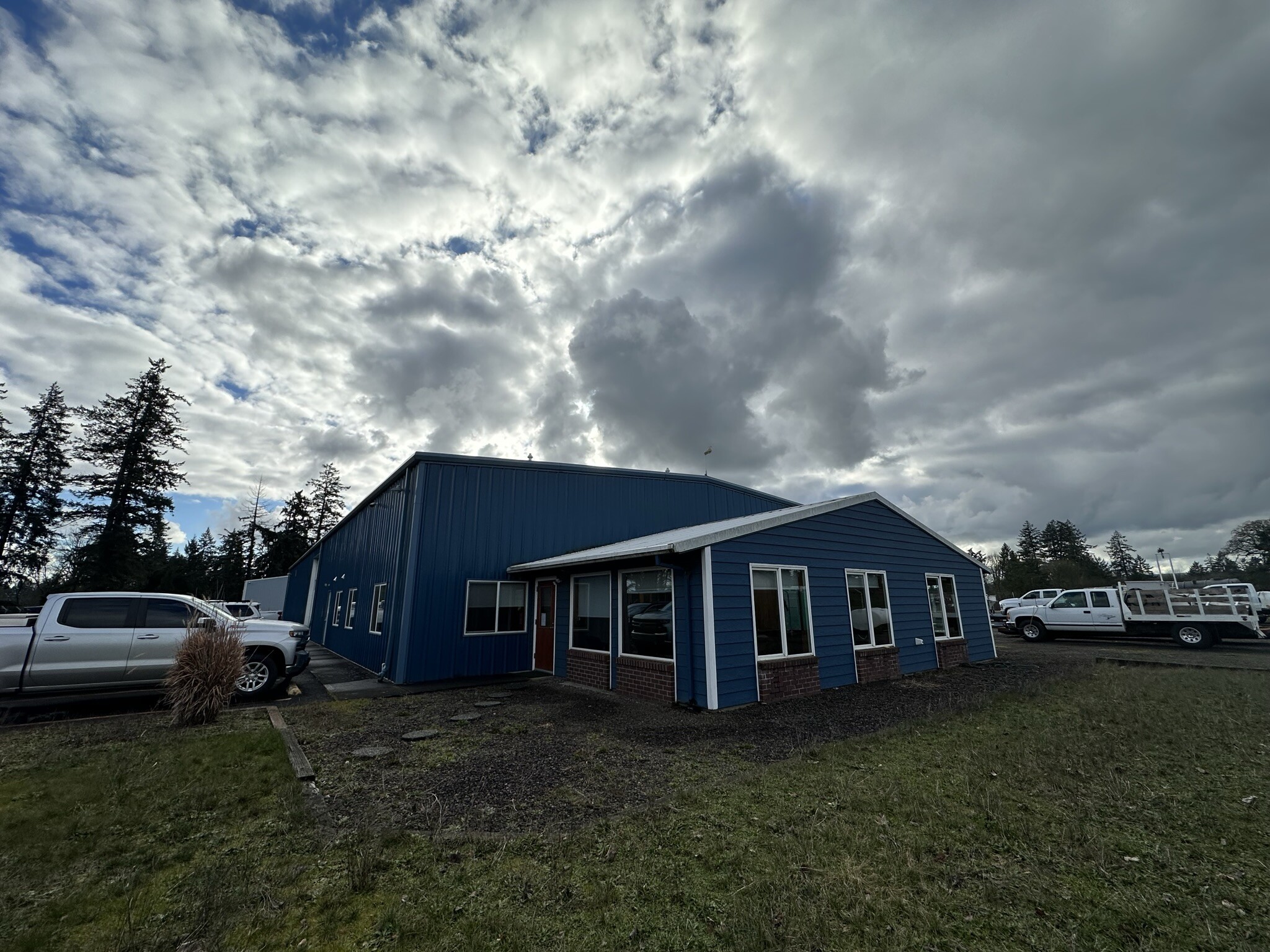 1055 S Commerce Pkwy, Newberg, OR for Sale
