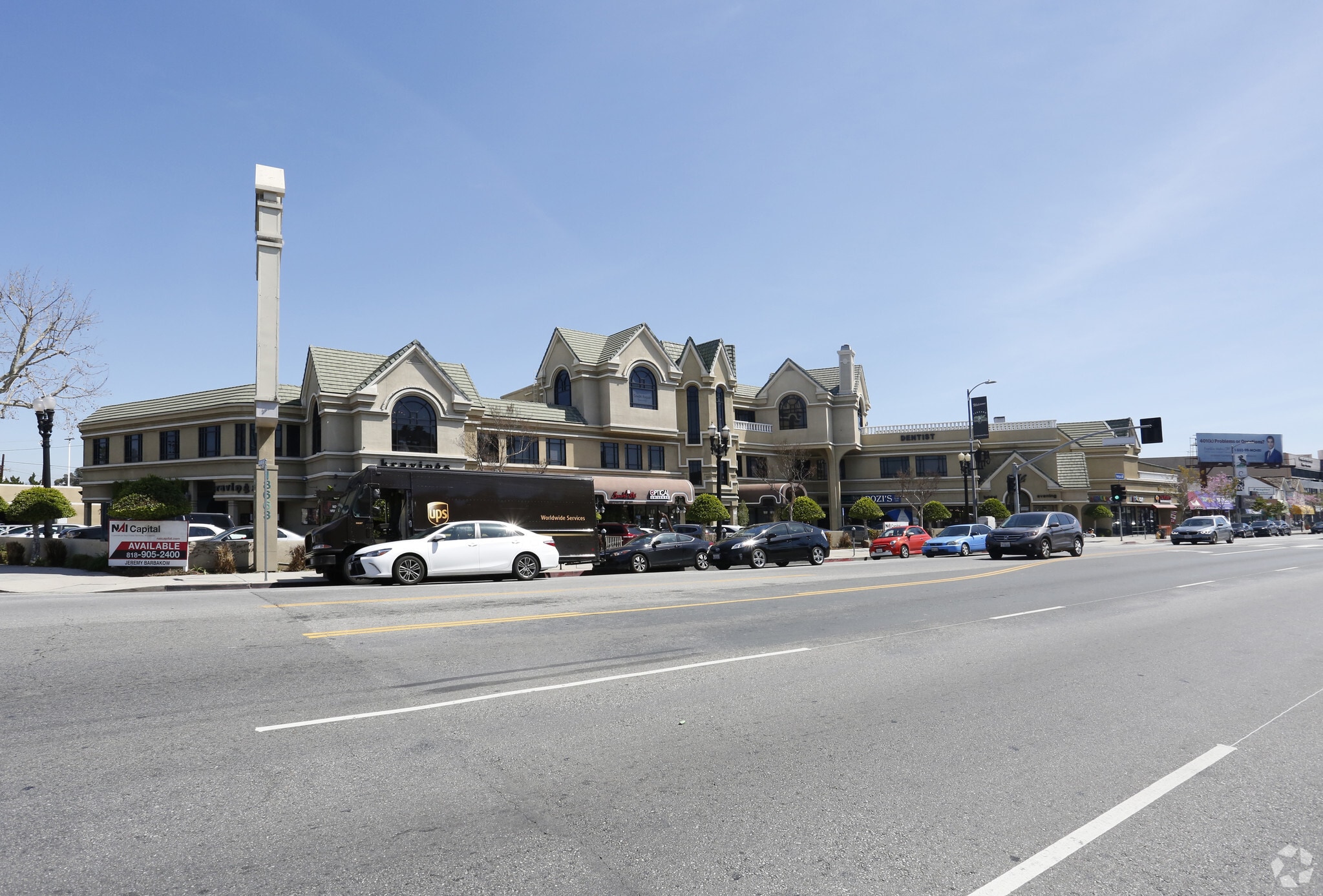 18645-18663 Ventura Blvd, Tarzana, CA for Rent