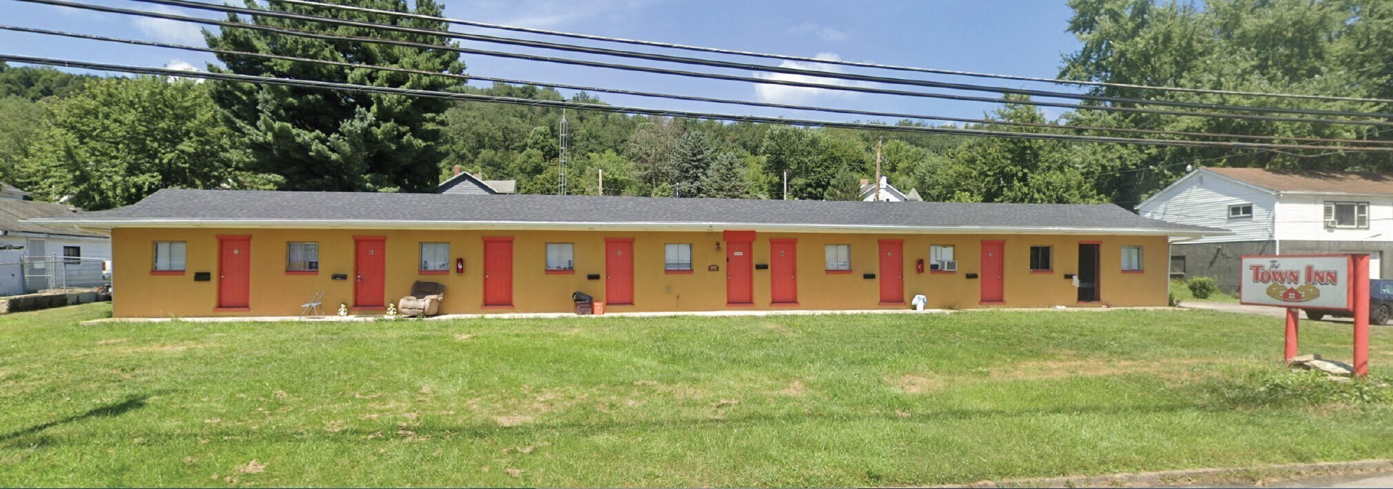 1901 Clark Ave, Wellsville, OH for Sale