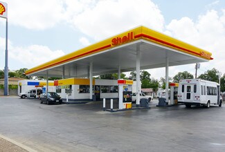 San Antonio, TX Convenience Store - 1526 N New Braunfels Ave