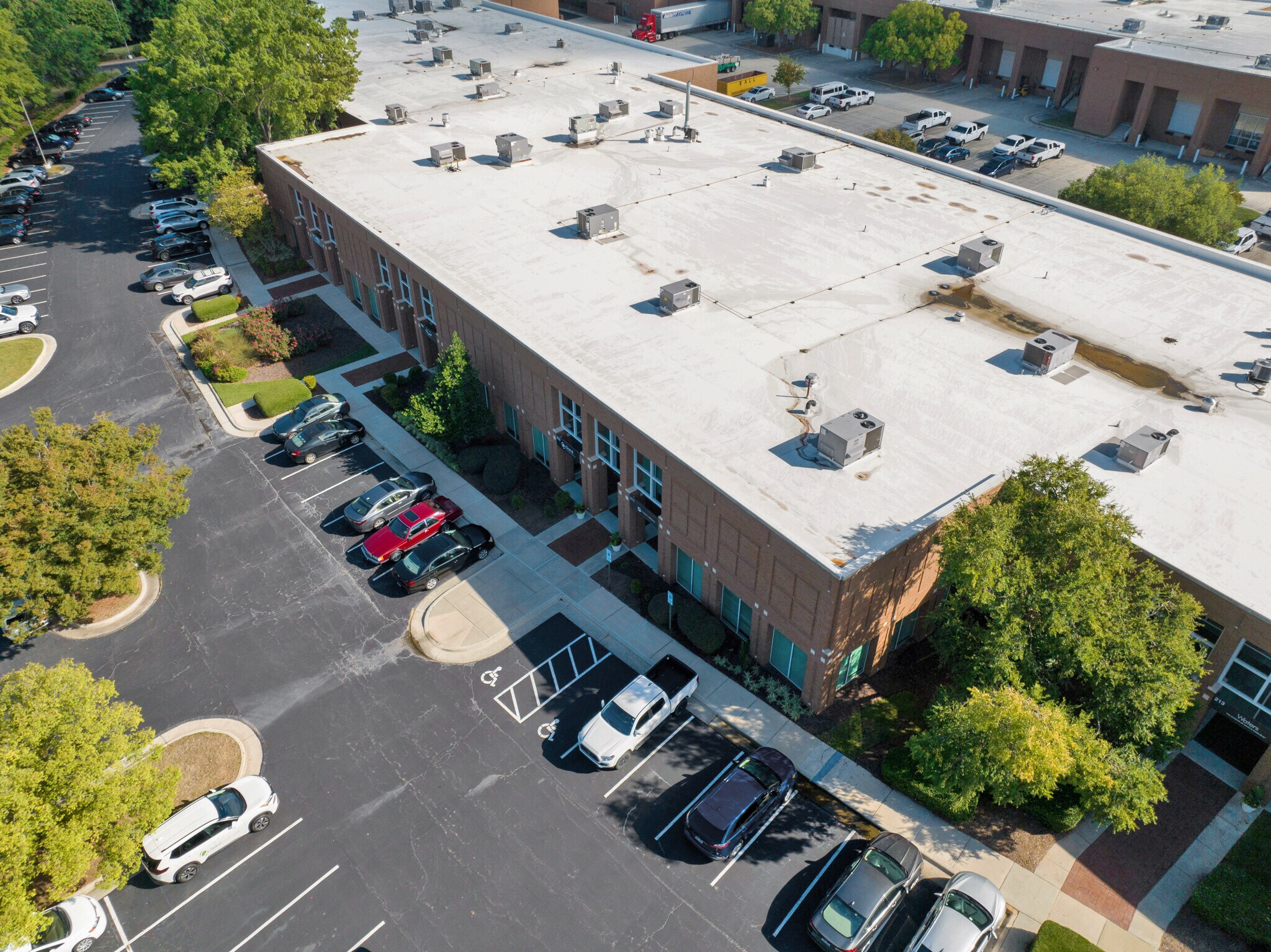 2200 Gateway Centre Blvd Morrisville, NC 27560 Flex Property for