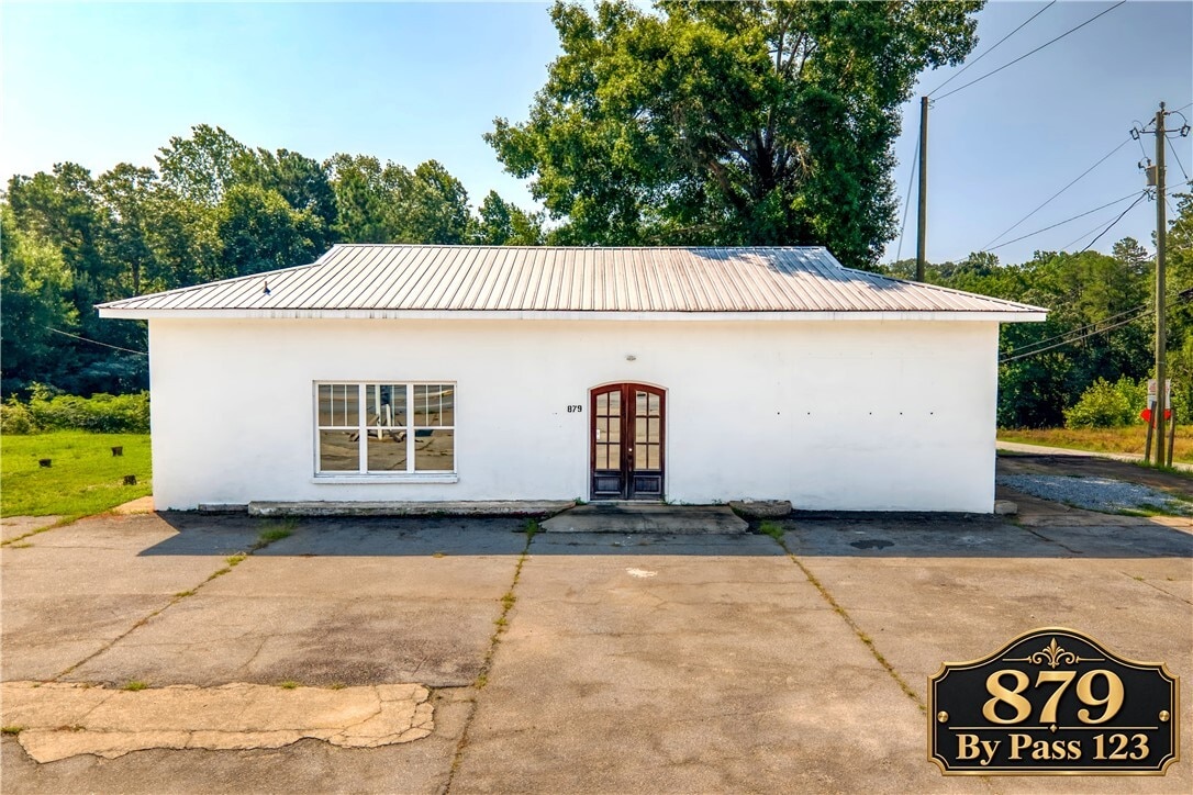 879 By Pass 123 Hwy, Seneca, SC for Rent