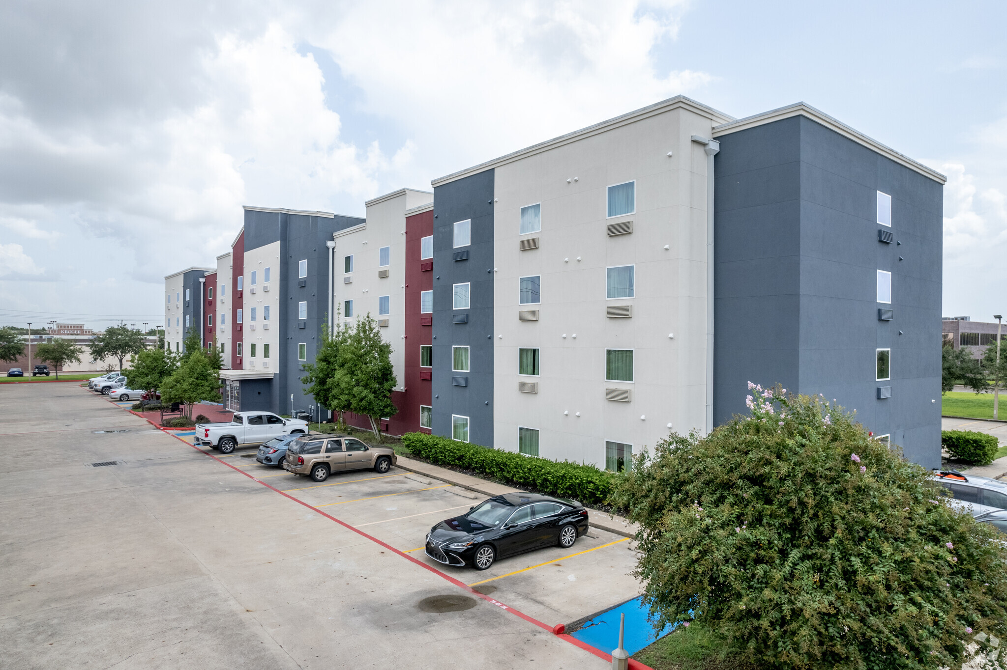 1250 S 13th St, La Porte, TX for Sale