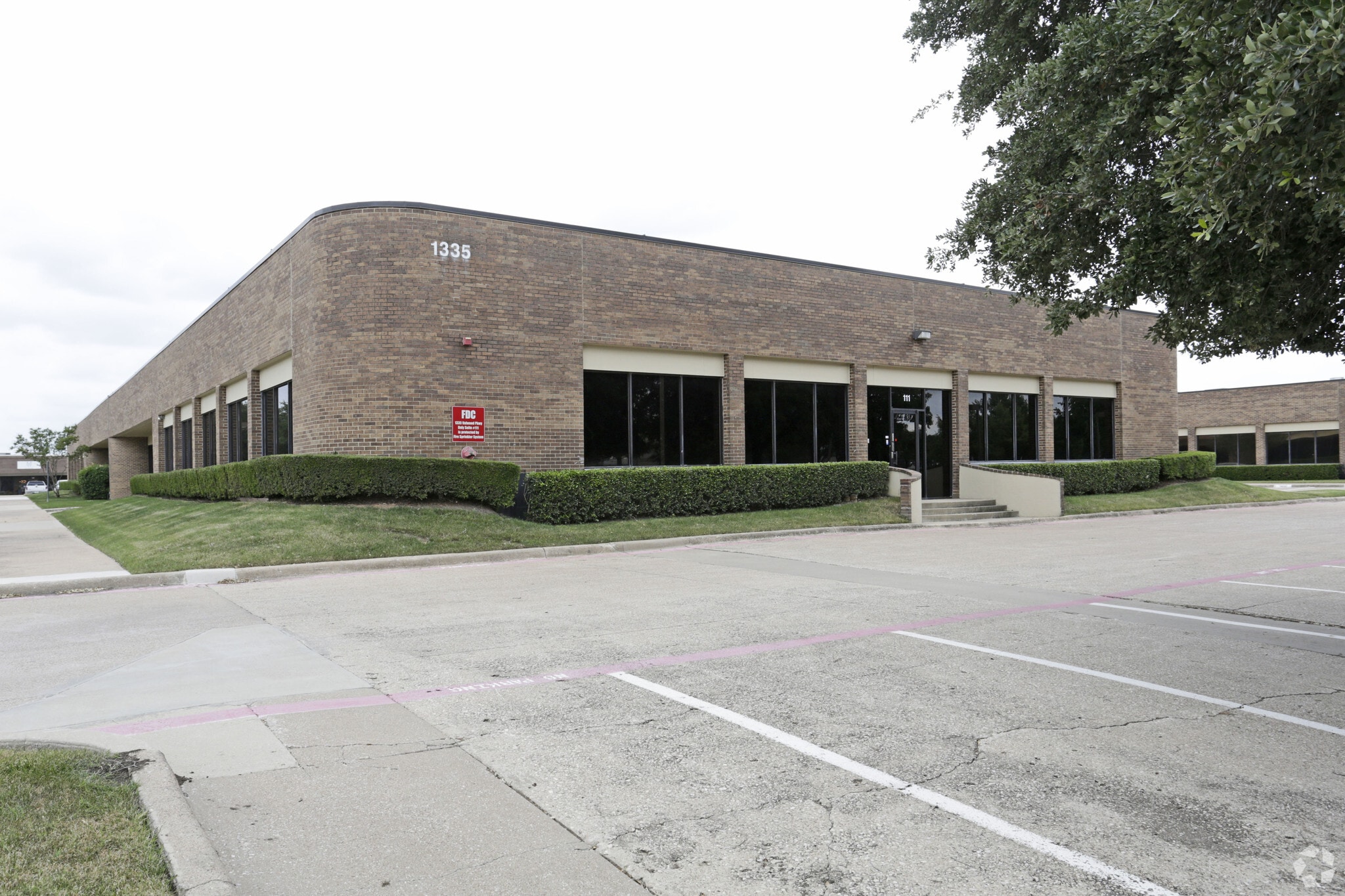 1335 Valwood Pky, Carrollton, TX for Sale