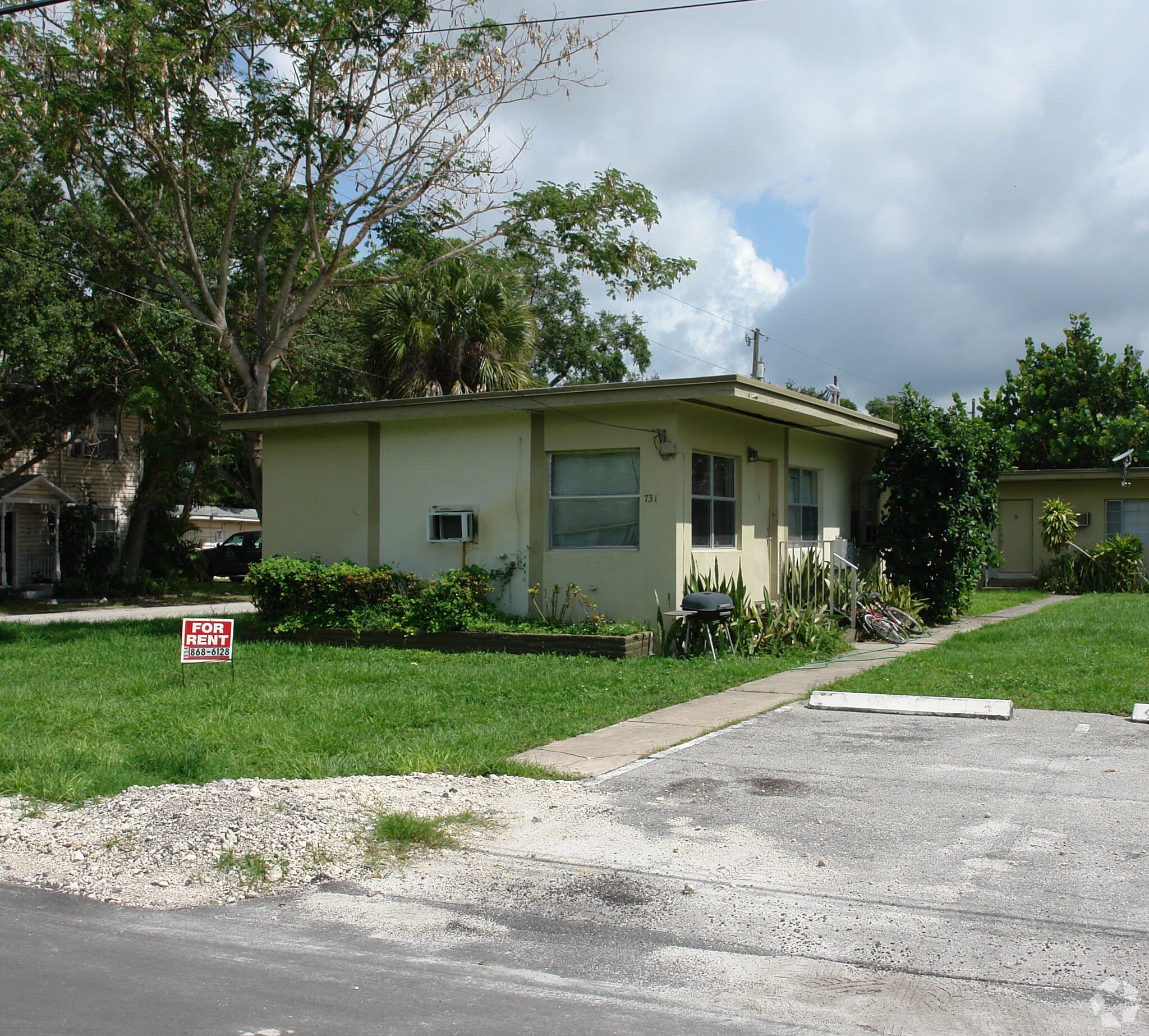 729-731 SW 4th Ct, Fort Lauderdale, FL for Sale