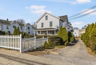 Stamford, CT Apartments - 121 Lockwood Ave