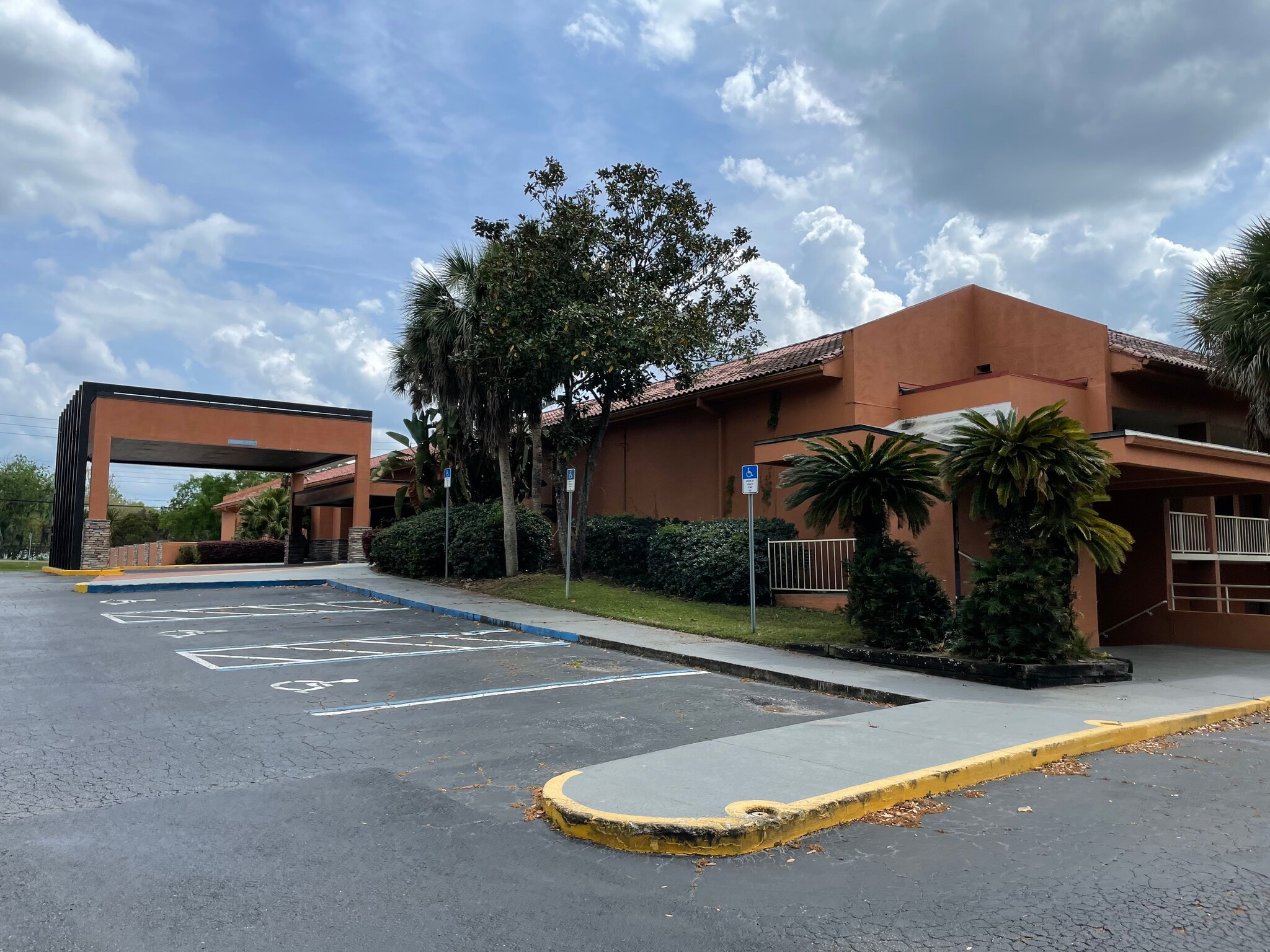 2900 SW 13th St, Gainesville, FL for Sale