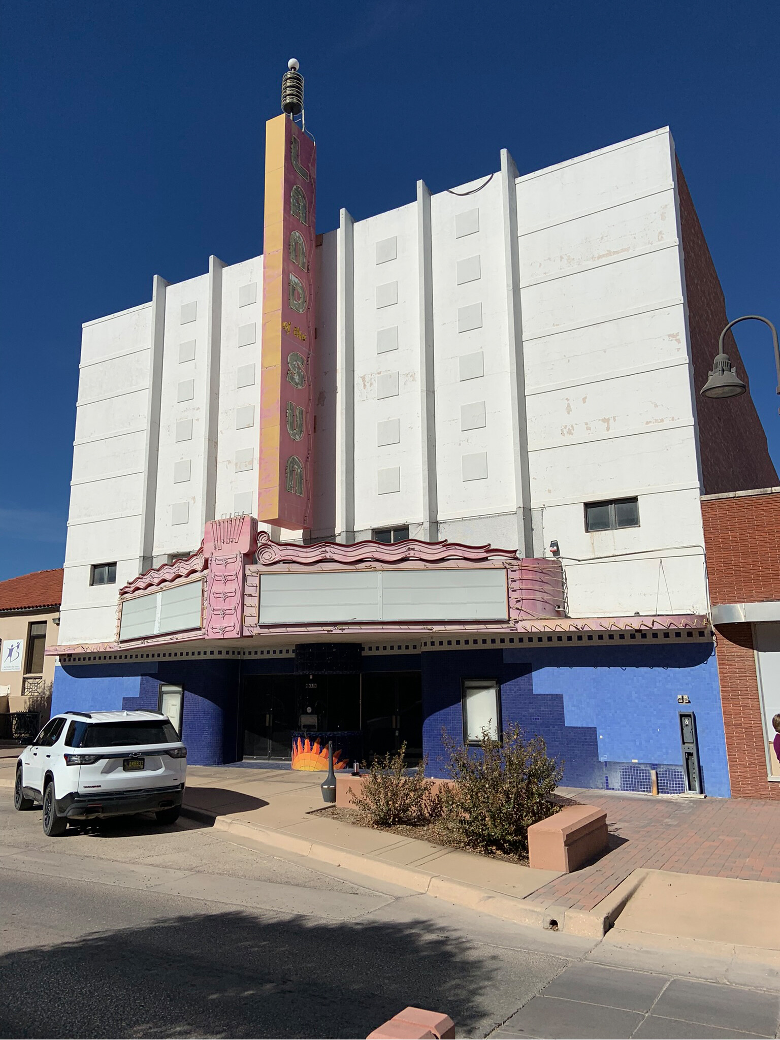 418 W Main St, Artesia, NM for Sale