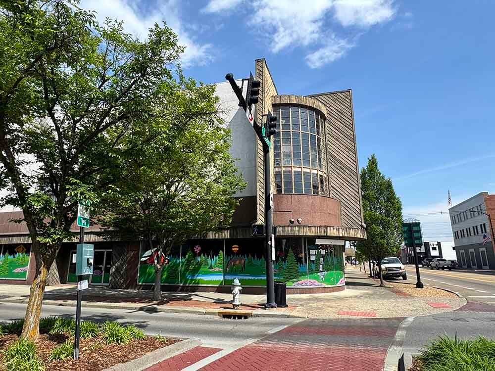 301 Broad St, Kingsport, TN for Sale