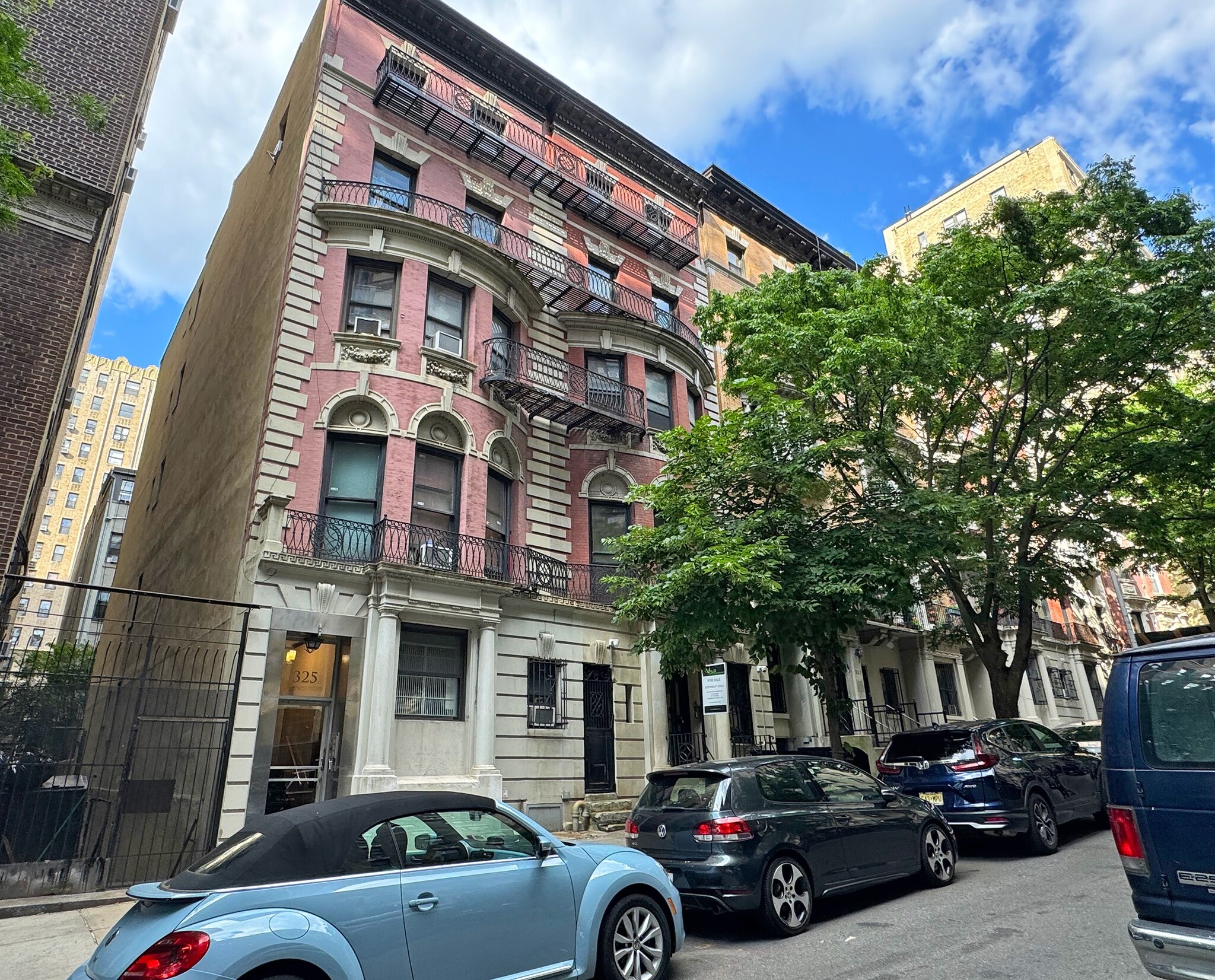 323 W 100th St, New York, NY for Sale