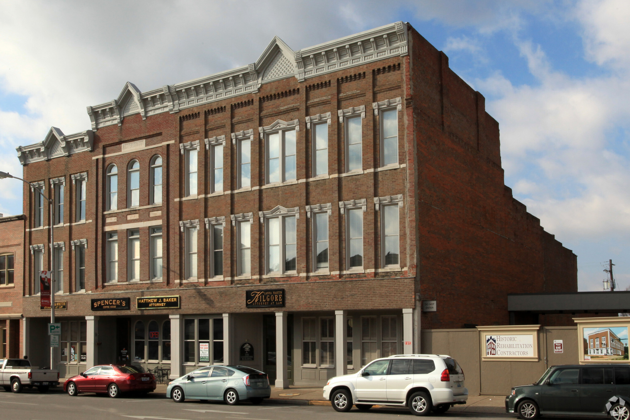911 College St, Bowling Green, KY for Rent