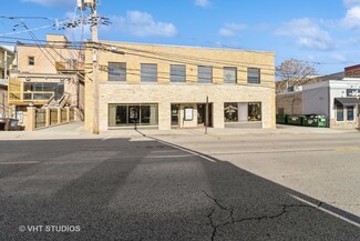 Woodstock, IL Retail - 119-121 Calhoun St