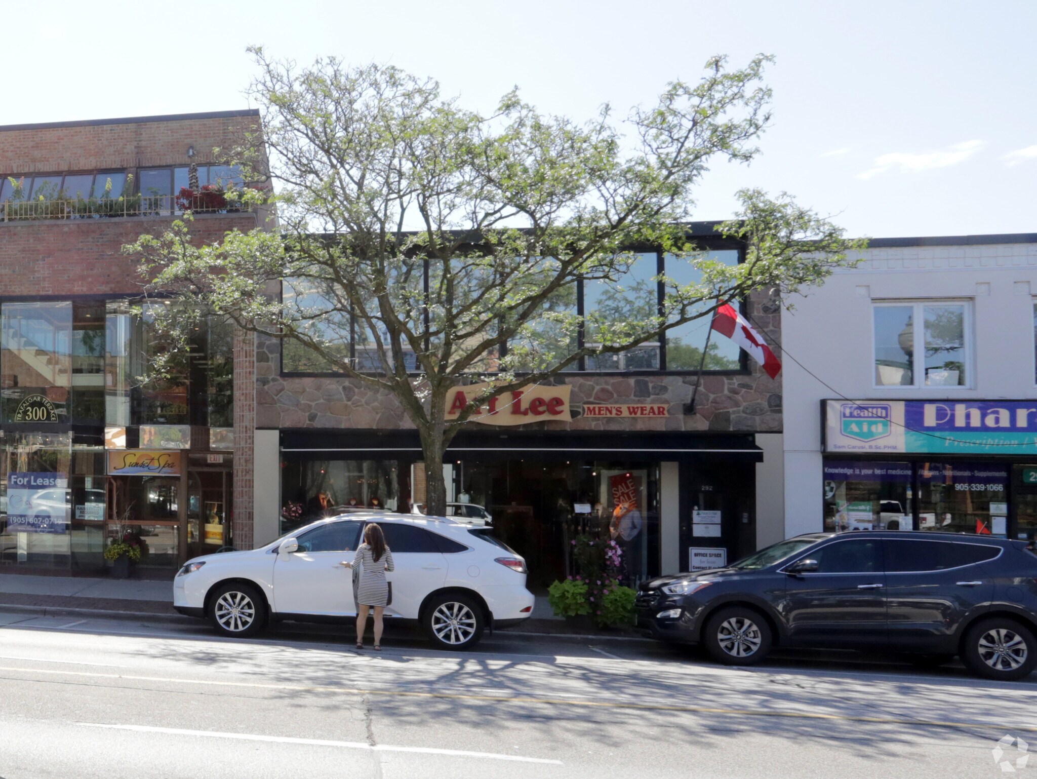 292-294 Lakeshore Rd E, Oakville, ON for Rent