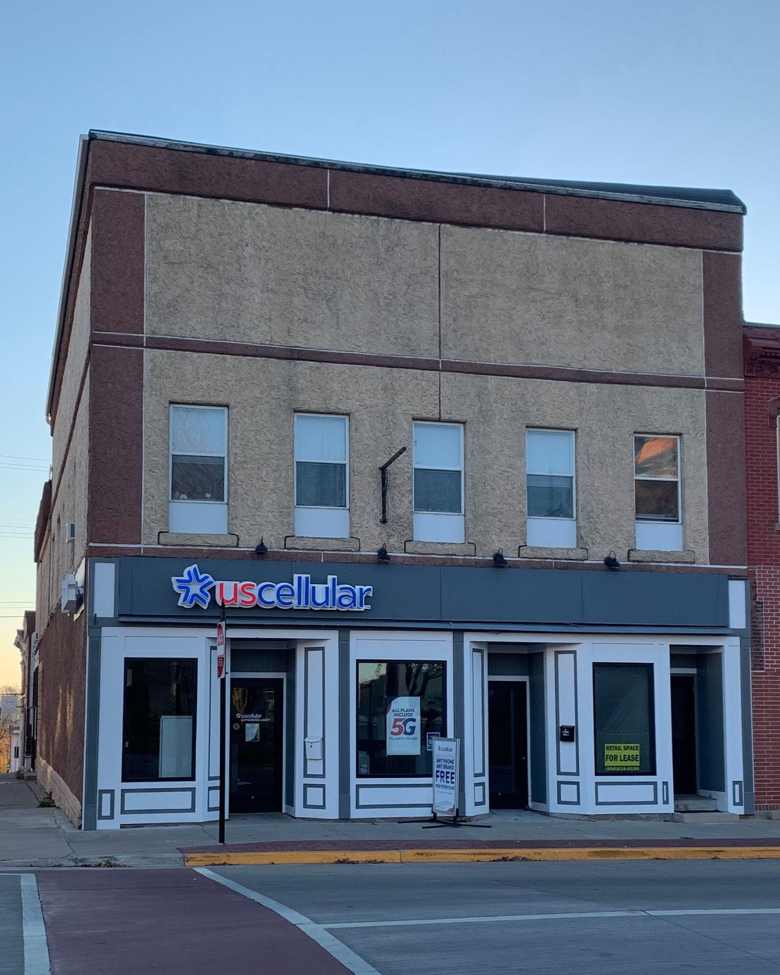 102 S Madison St, Lancaster, WI for Rent