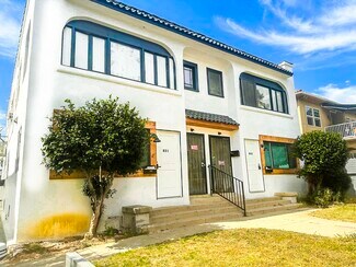 Los Angeles, CA Apartments - 831 N Heliotrope Dr
