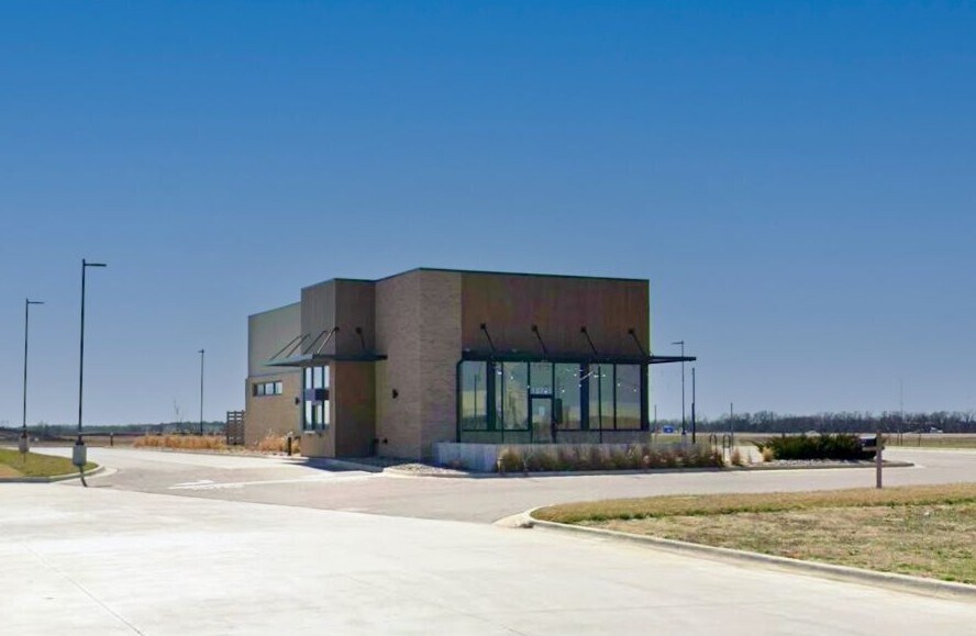 18731 W Kellogg Dr, Goddard, KS for Rent