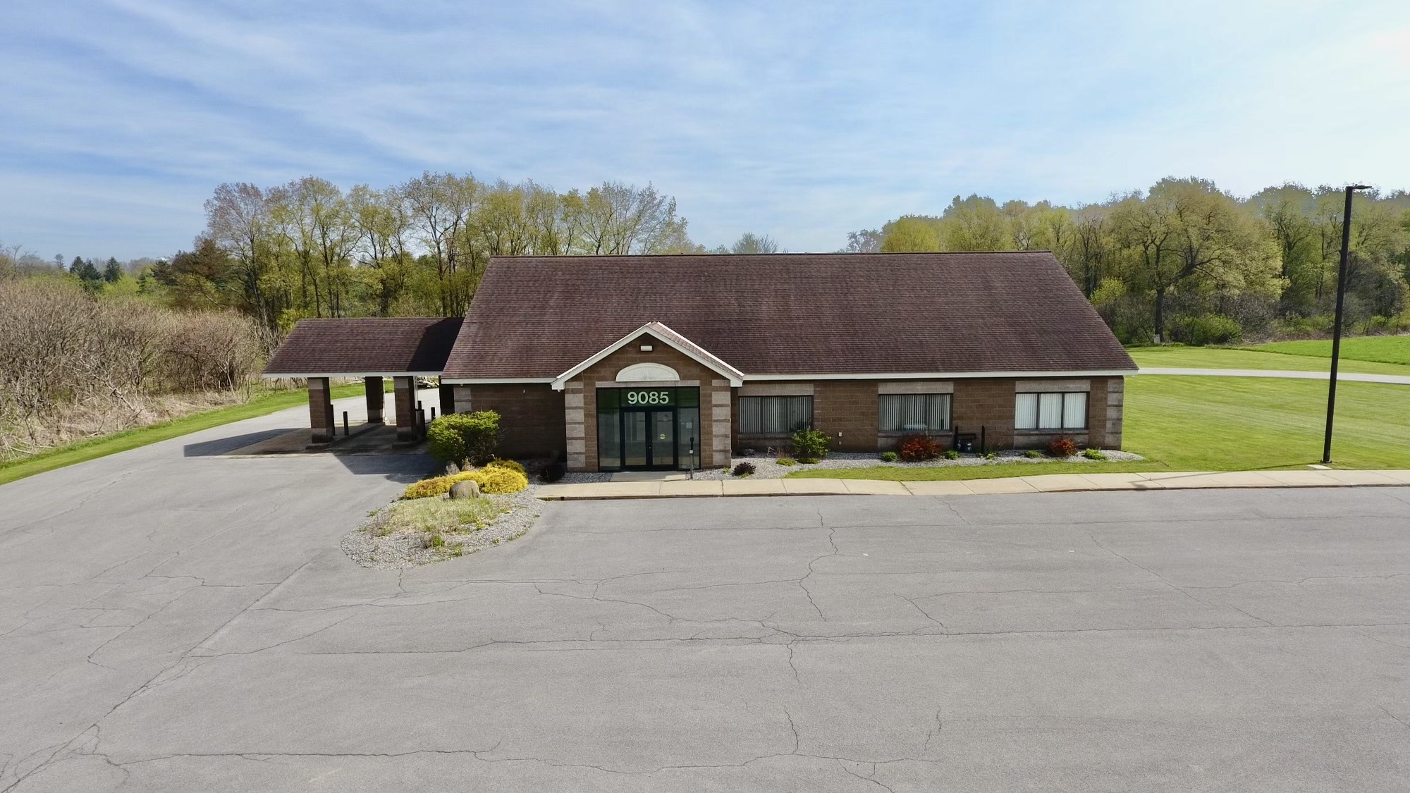 9085 Old River Rd, Marcy, NY for Sale