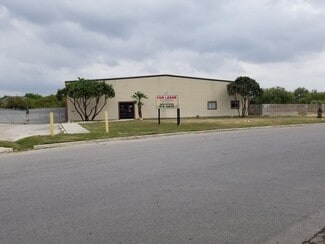 Helotes, TX Flex - 13402 Western Oak Dr