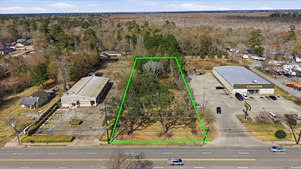 2740 E Lucas Dr, Beaumont, TX for Sale