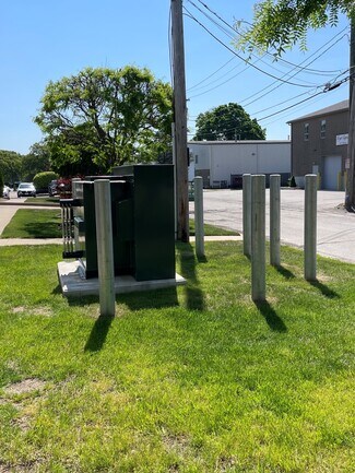 Warwick, RI Flex - 69 Illinois Ave Warwick, RI Flex - 69 Illinois Ave