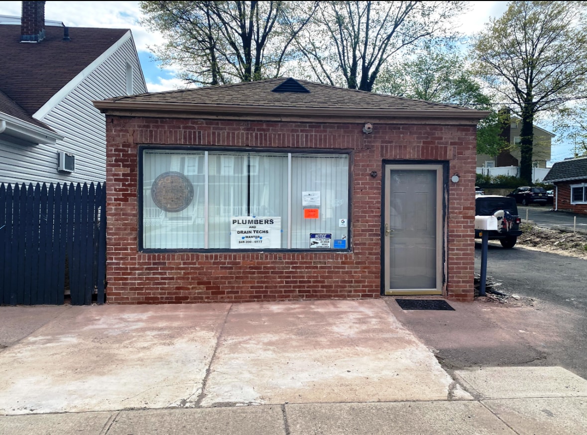 305 Amboy Ave, Woodbridge, NJ for Sale