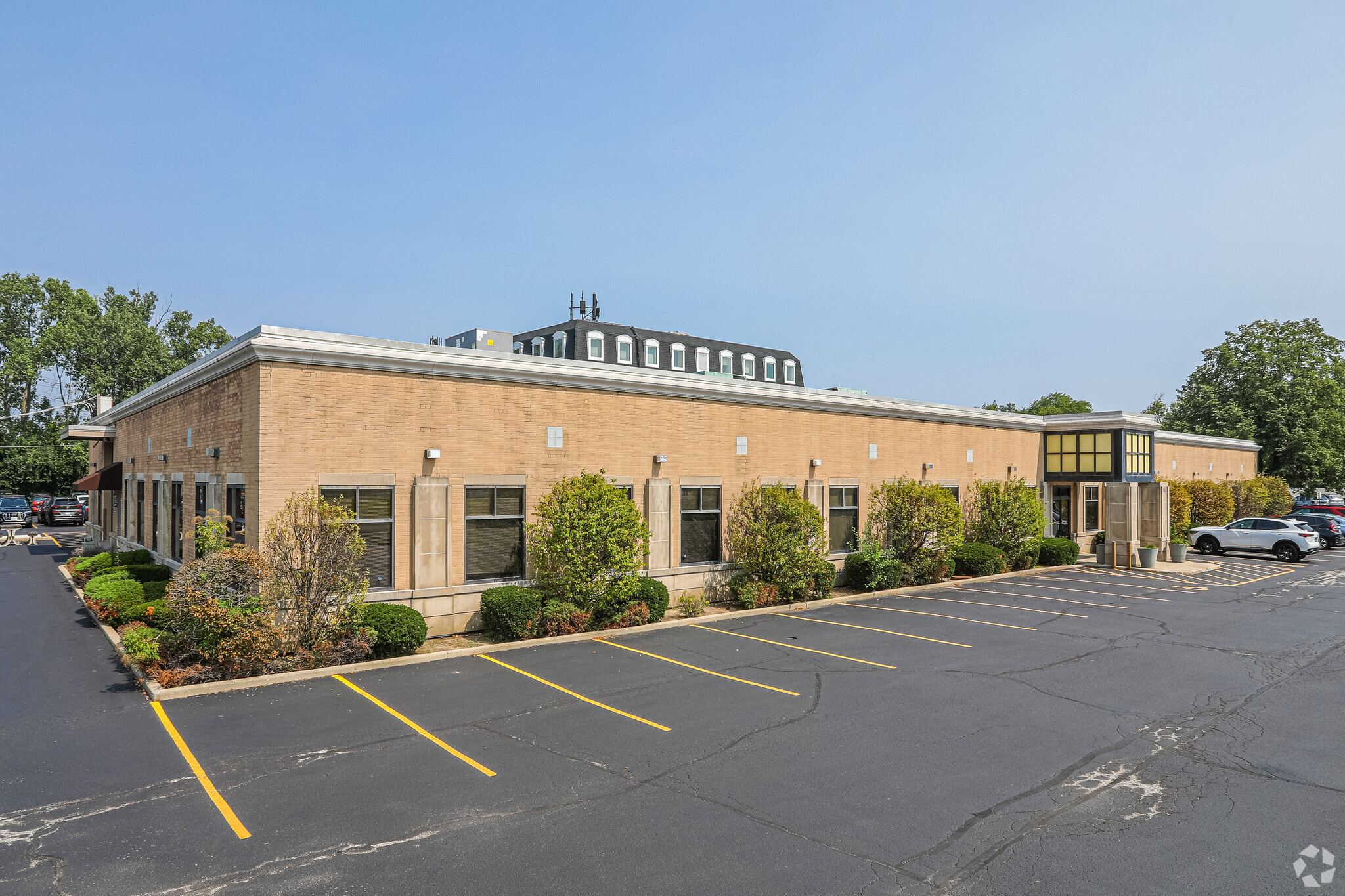 7358-7360 N Lincoln Ave, Lincolnwood, IL for Rent