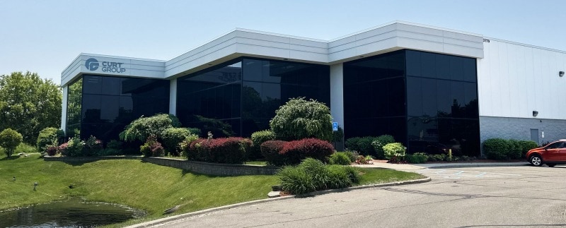 30779 Oak Creek Dr, Wixom, MI for Rent