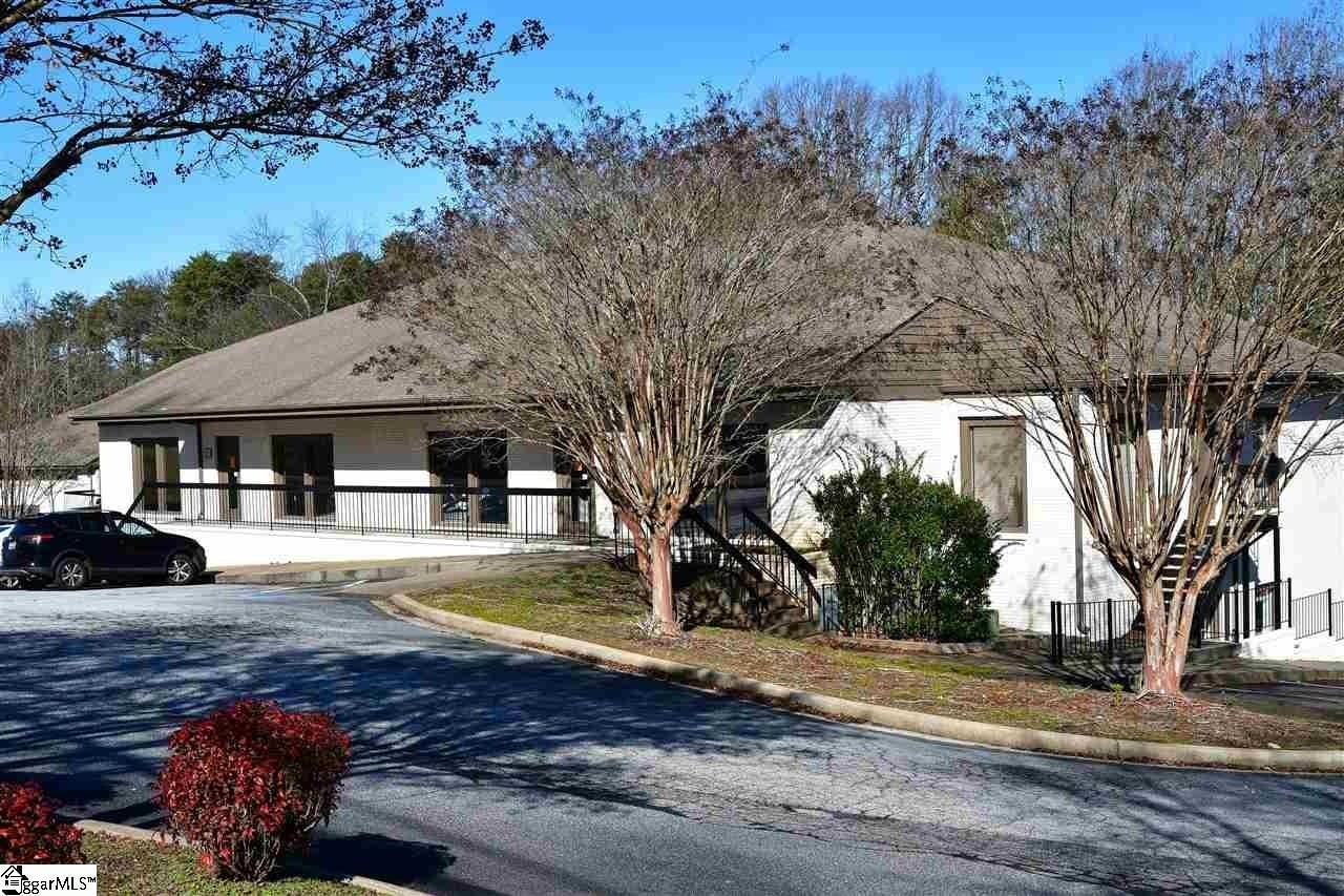552 Memorial Drive Ext, Greer, SC for Rent
