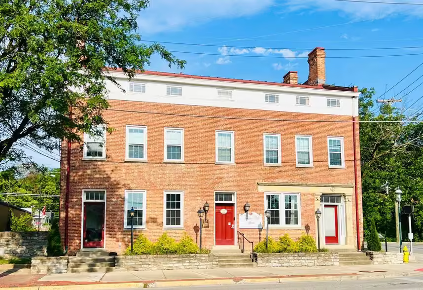 11006 Reading Rd, Cincinnati, OH for Rent