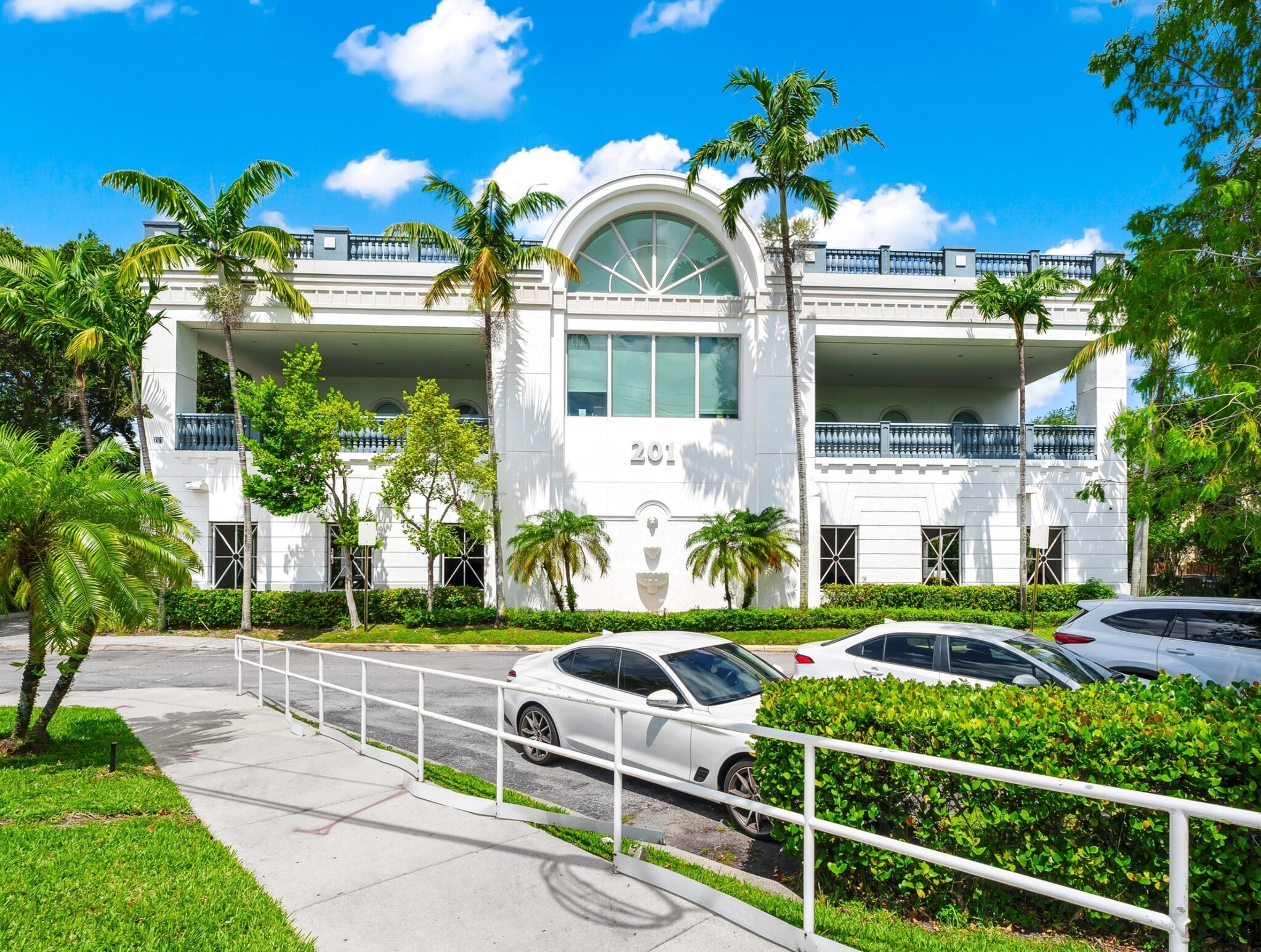 201 N Pine Island Rd, Plantation, FL for Sale