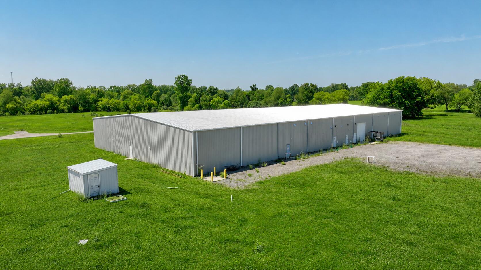 8975 Page Ave, Jackson, MI for Sale