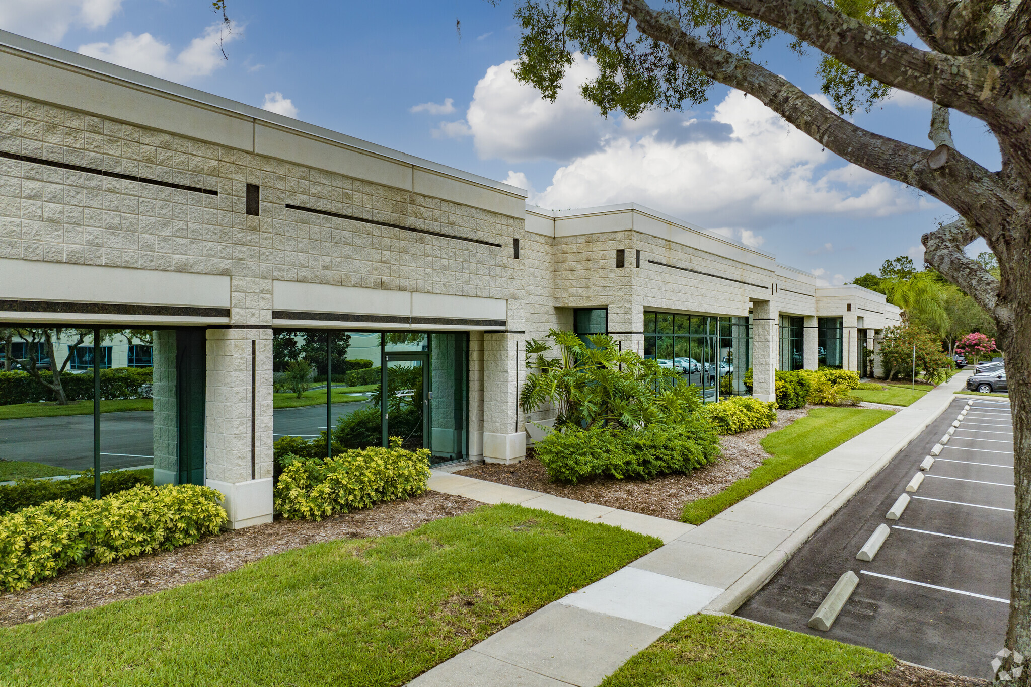 8600 Hidden River Pky, Tampa, FL for Rent
