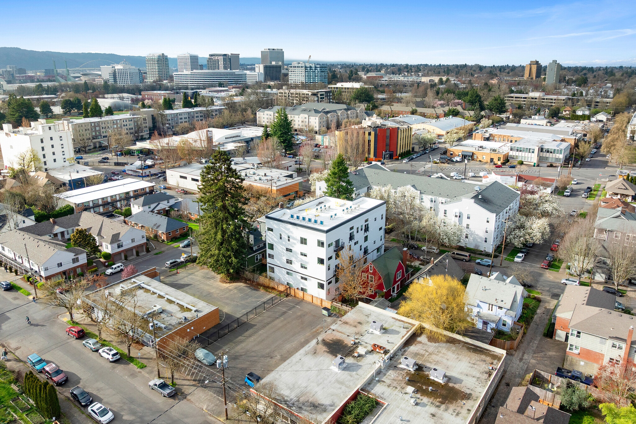 1820 NE Davis St, Portland, OR for Sale