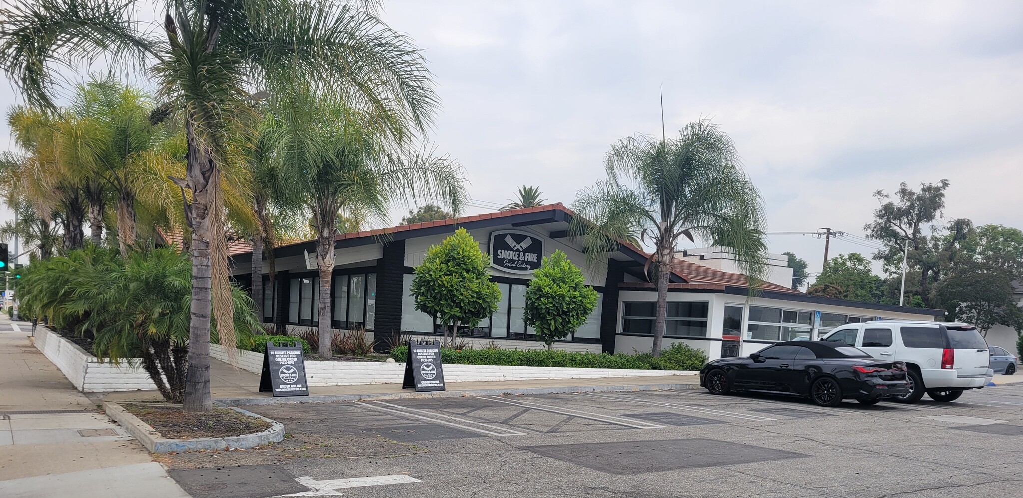 401 E Foothill Blvd, Pomona, CA for Sale