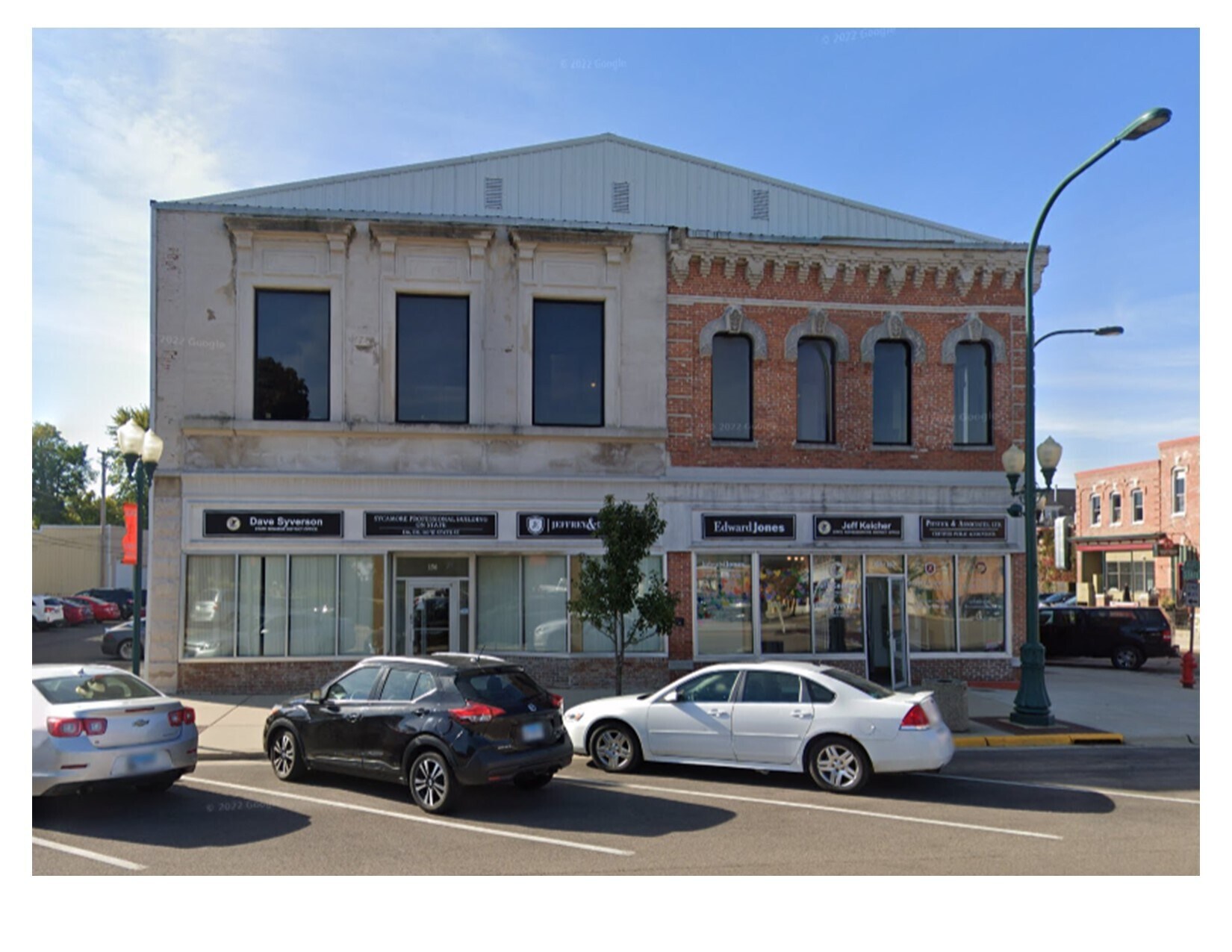 156-160 W State St, Sycamore, IL for Rent