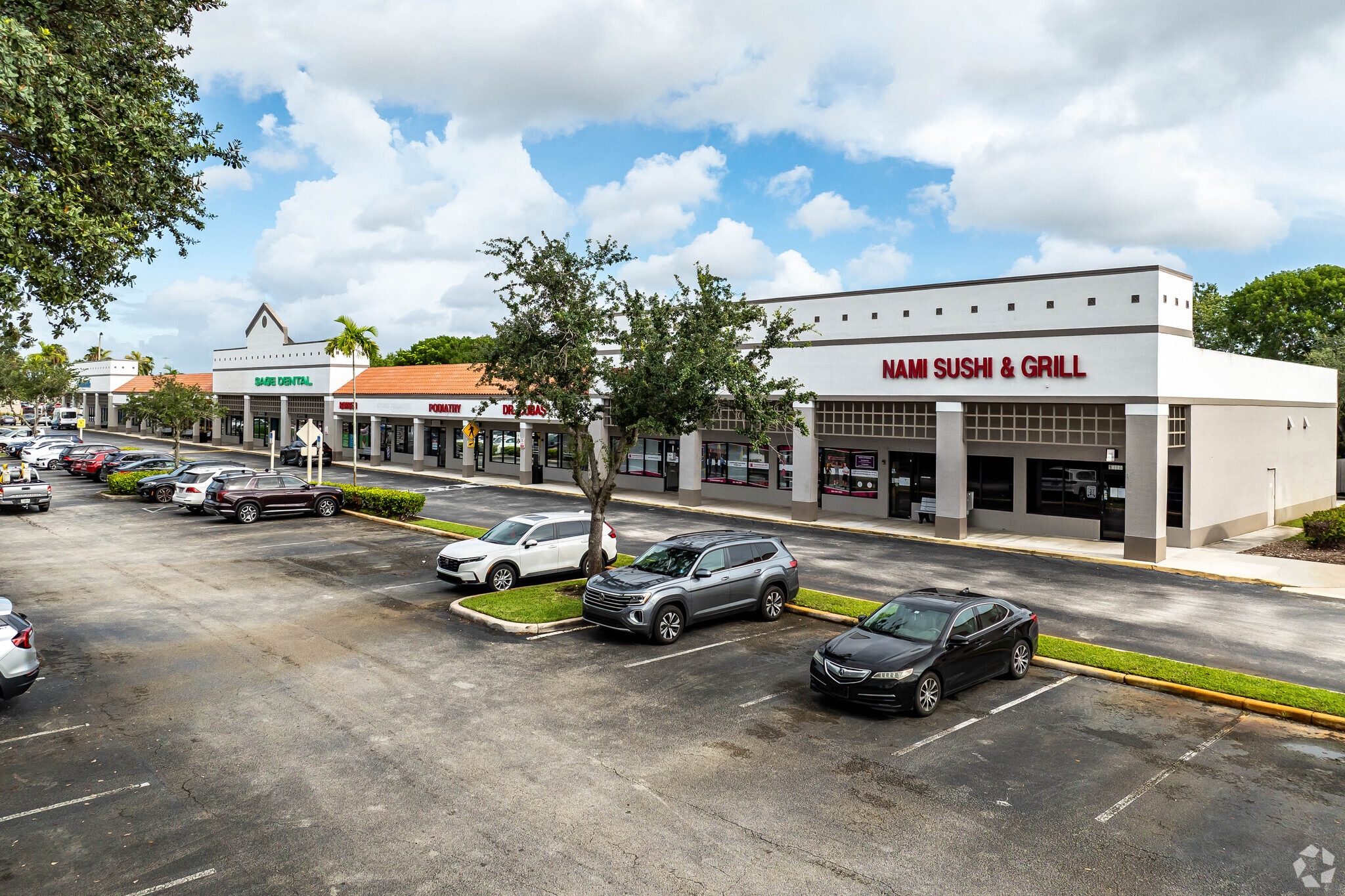 17001-17191 Pines Blvd, Pembroke Pines, FL for Rent