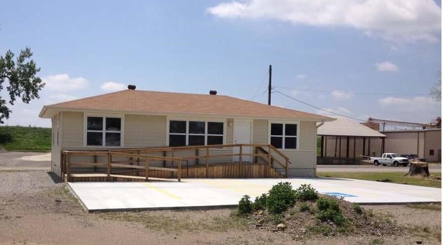 1023 Adams St, Van Buren, AR for Rent
