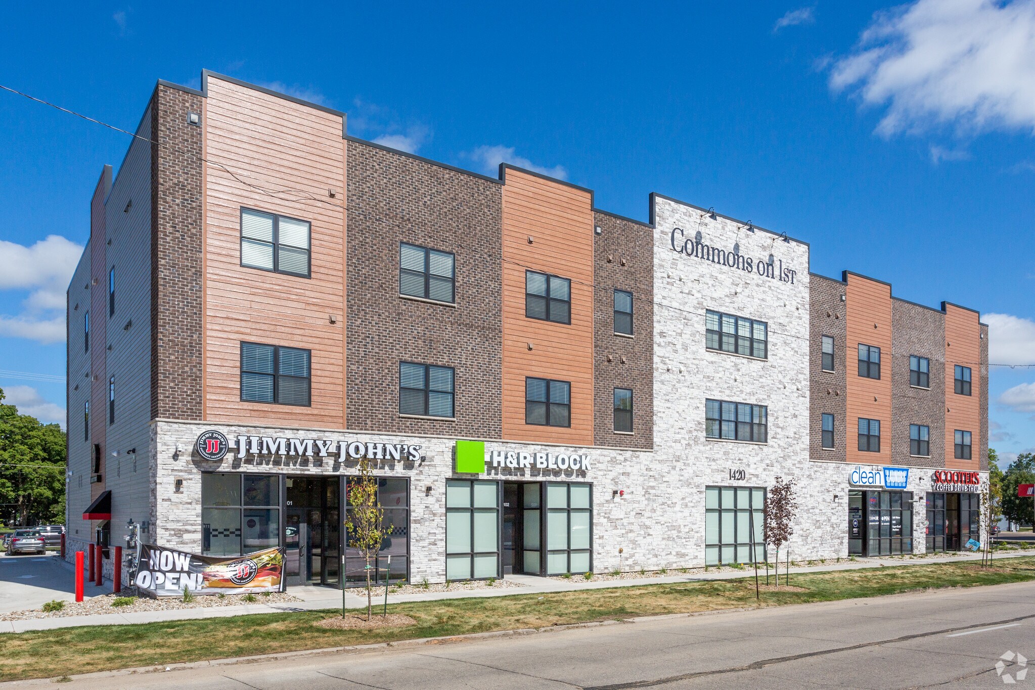 1420 1st Ave NE, Cedar Rapids, IA for Rent