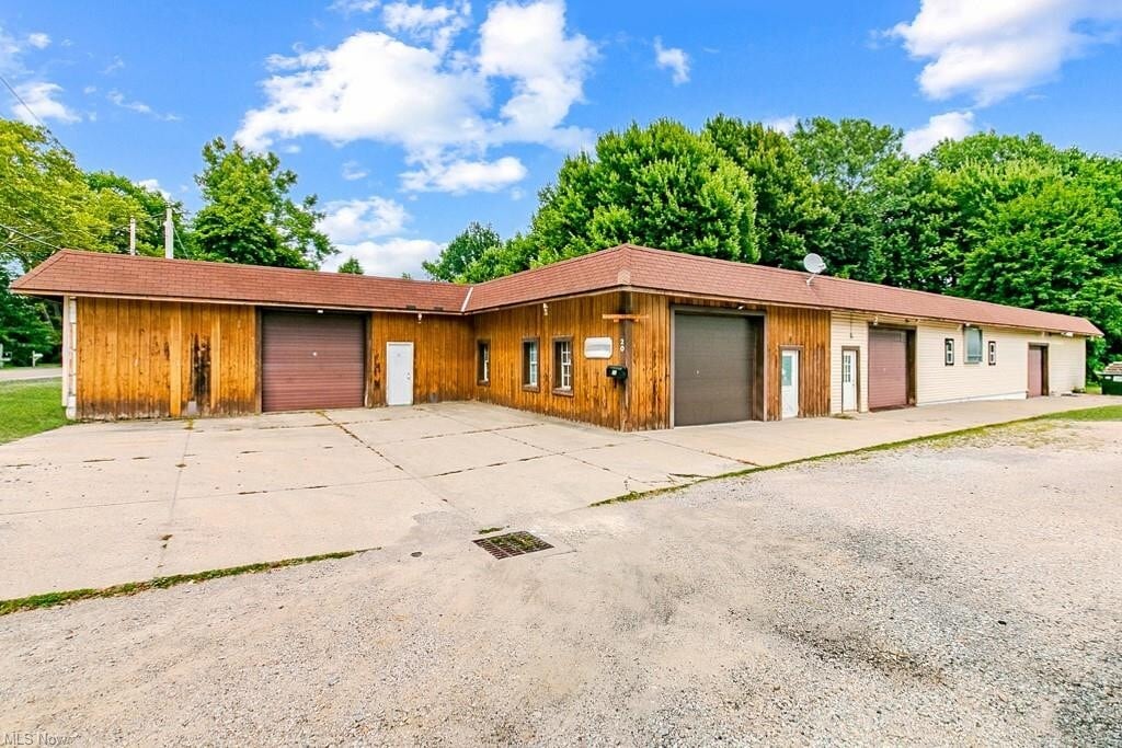 20 Bowhall Rd, Painesville, OH for Sale